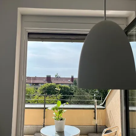 Apartment Sunny With 2 Bedrooms, Wifi, Terrace, Close To And Messe Augsburg