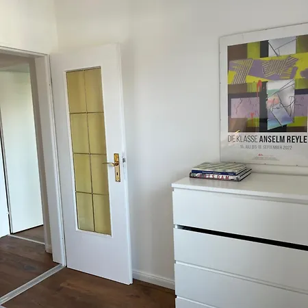 Sunny With 2 Bedrooms, Wifi, Terrace, Close To And Messe *